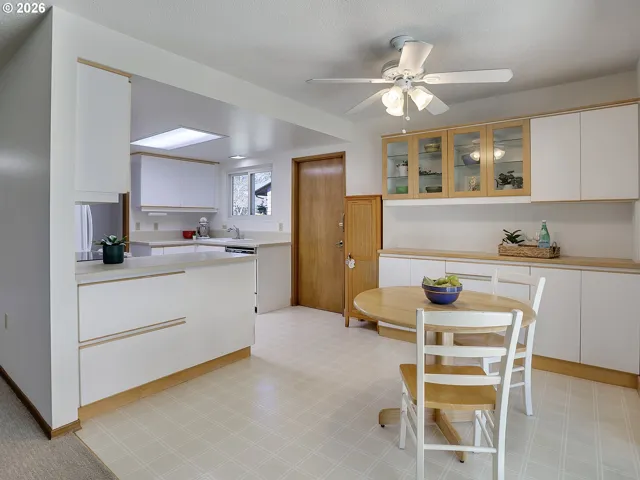 Dining Area-Ceiling Fan
