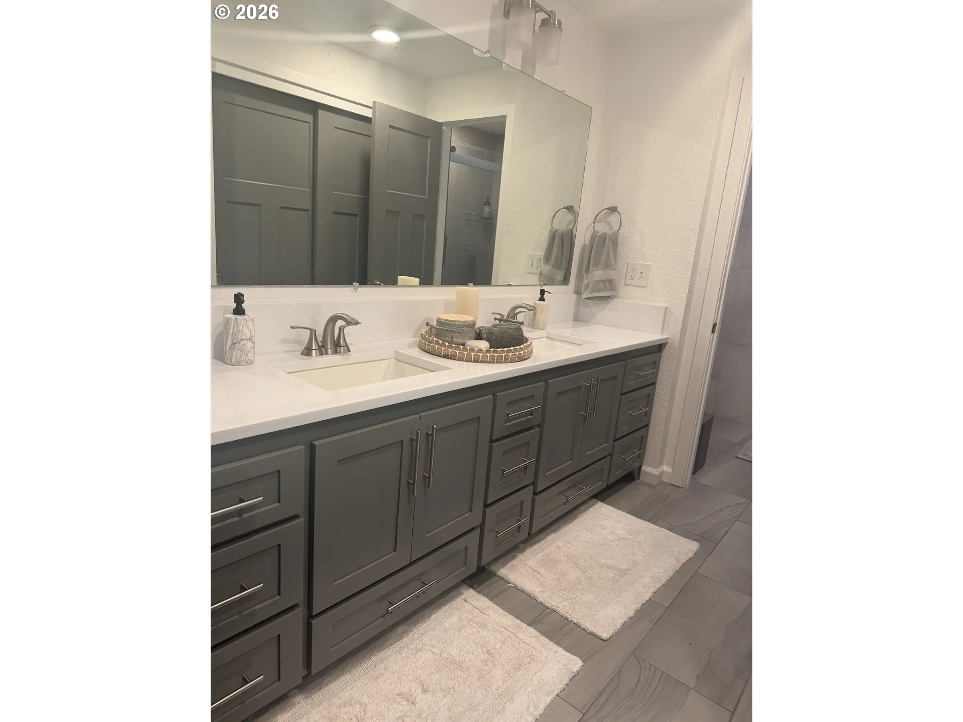 Bathroom, Attached-Double Sinks