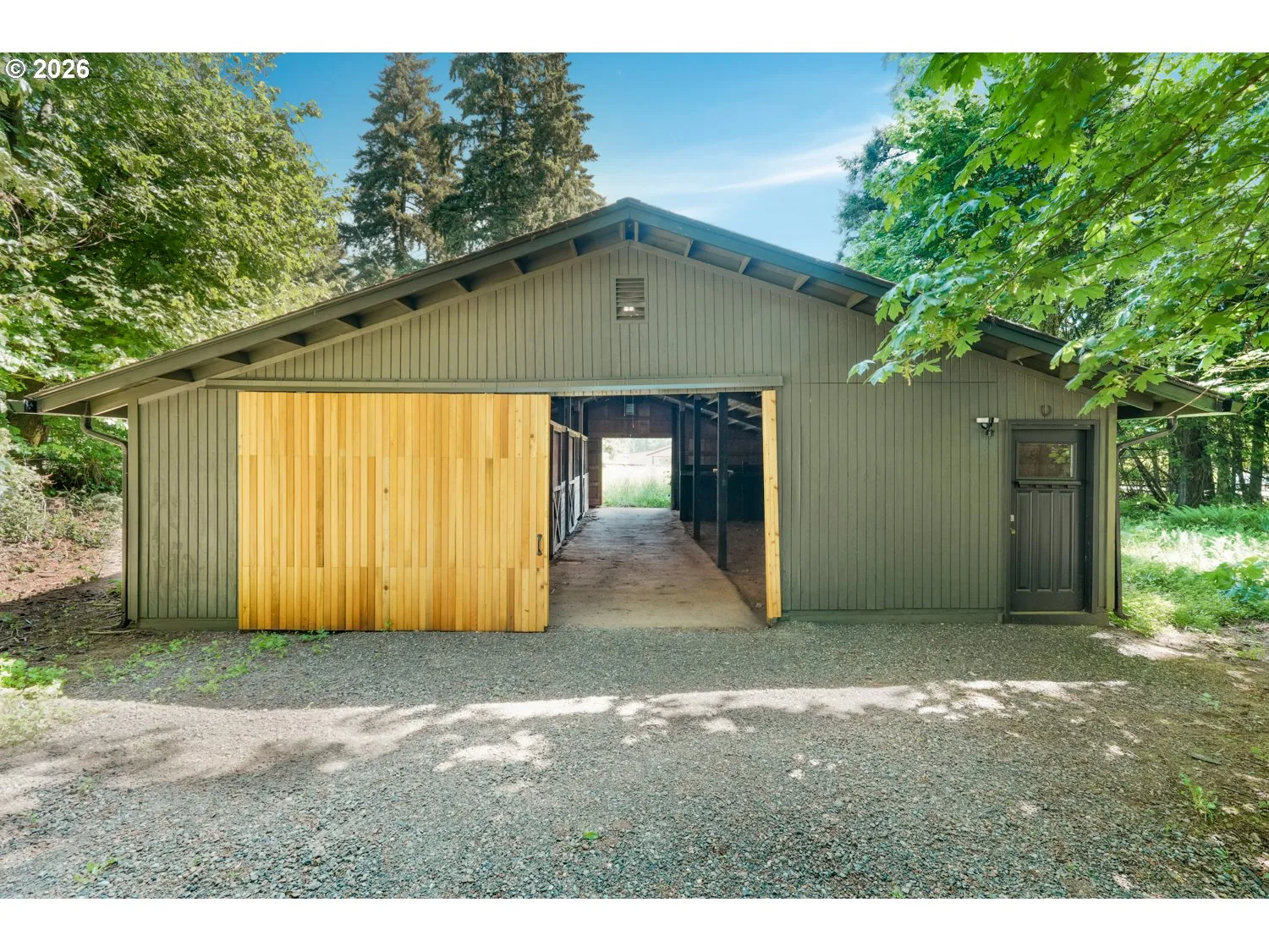 Barn