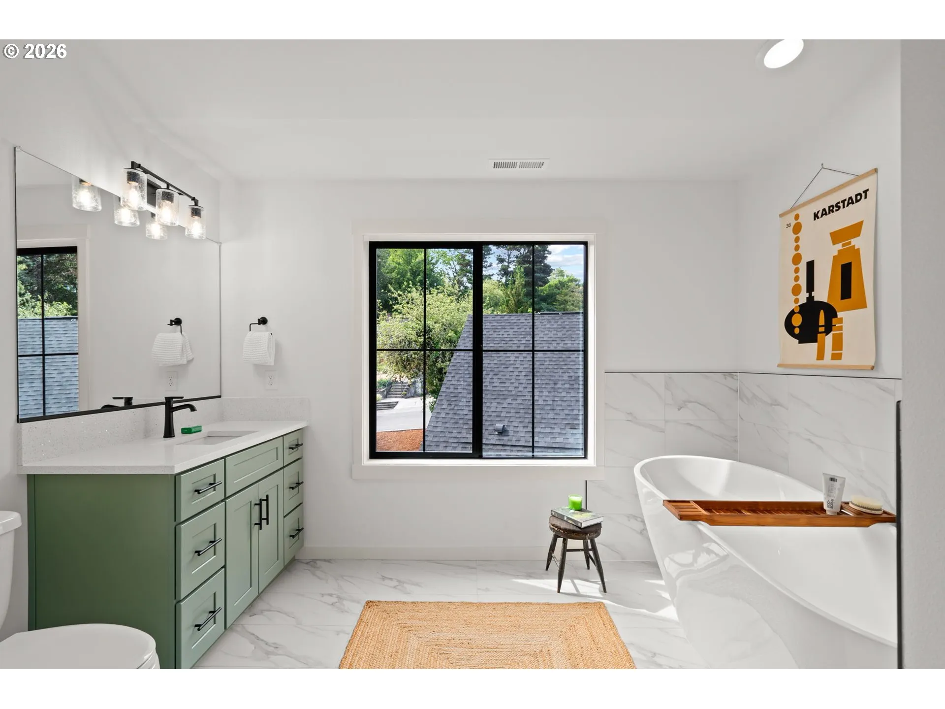 En Suite Bathroom-Upper