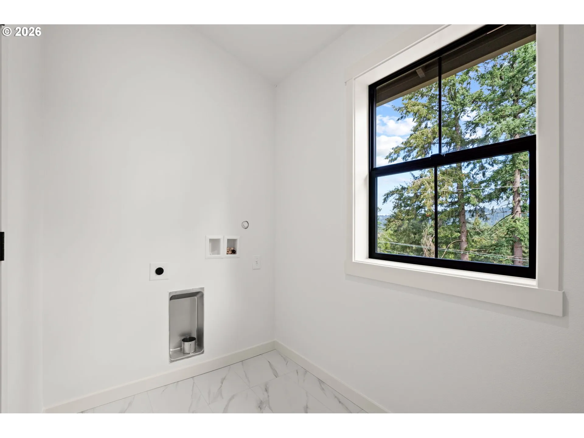 Laundry-Upper