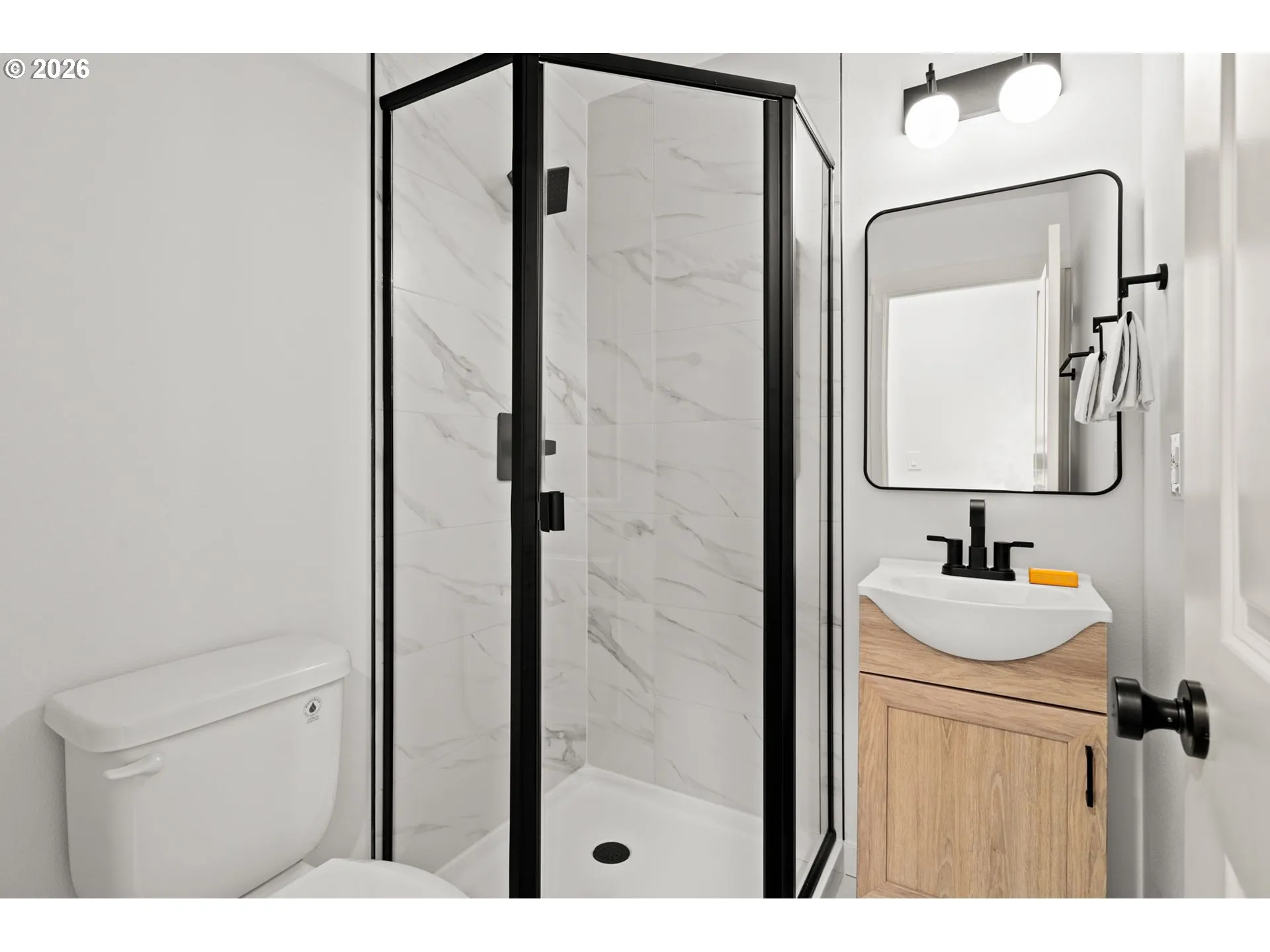 Bathroom-Walk in Shower