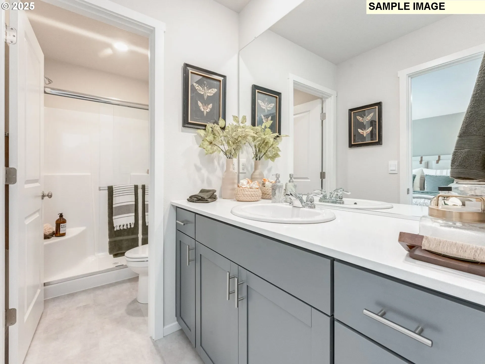 Primary Bedroom-Attached Bathroom