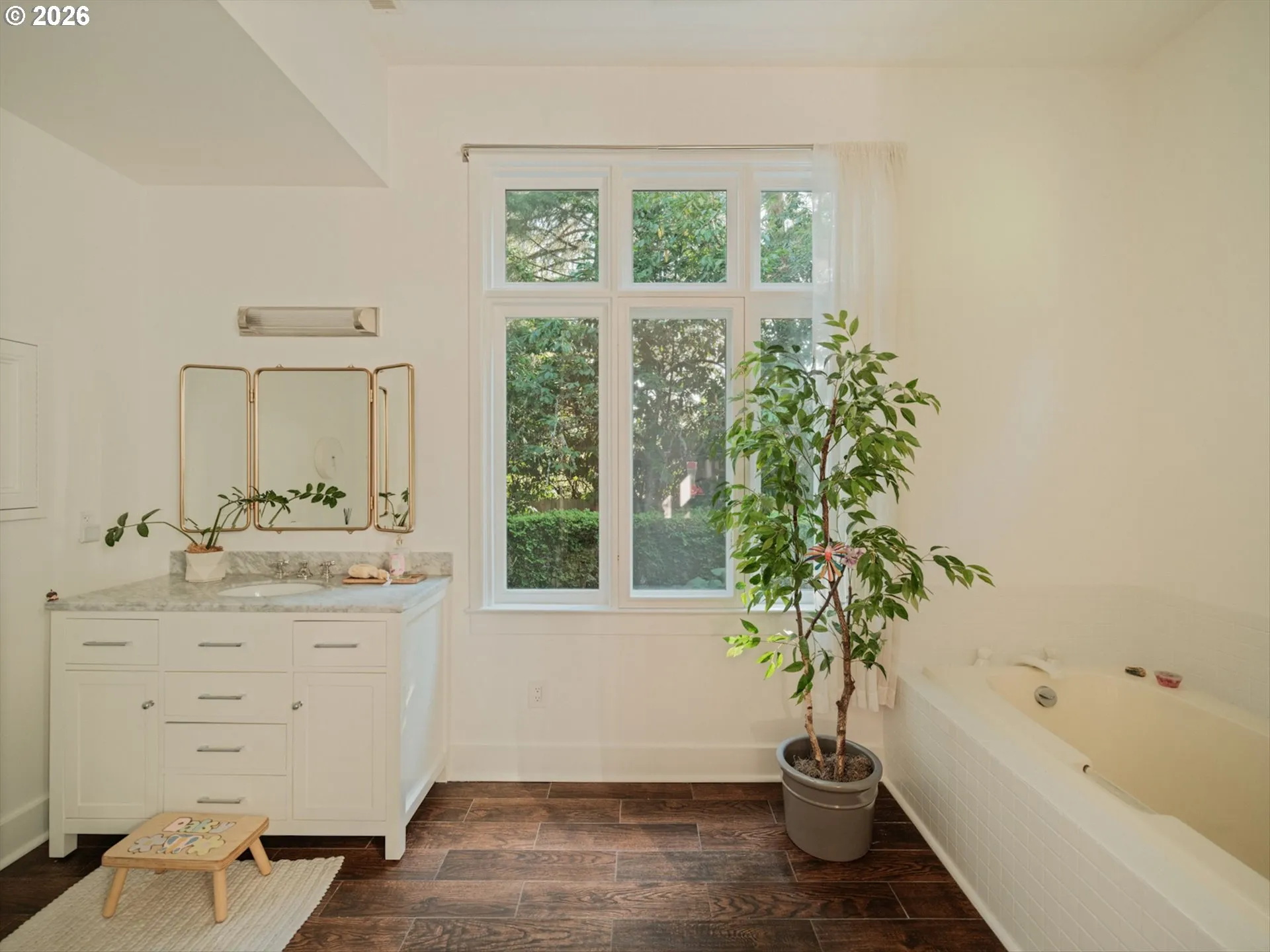 Attached Bathroom #2