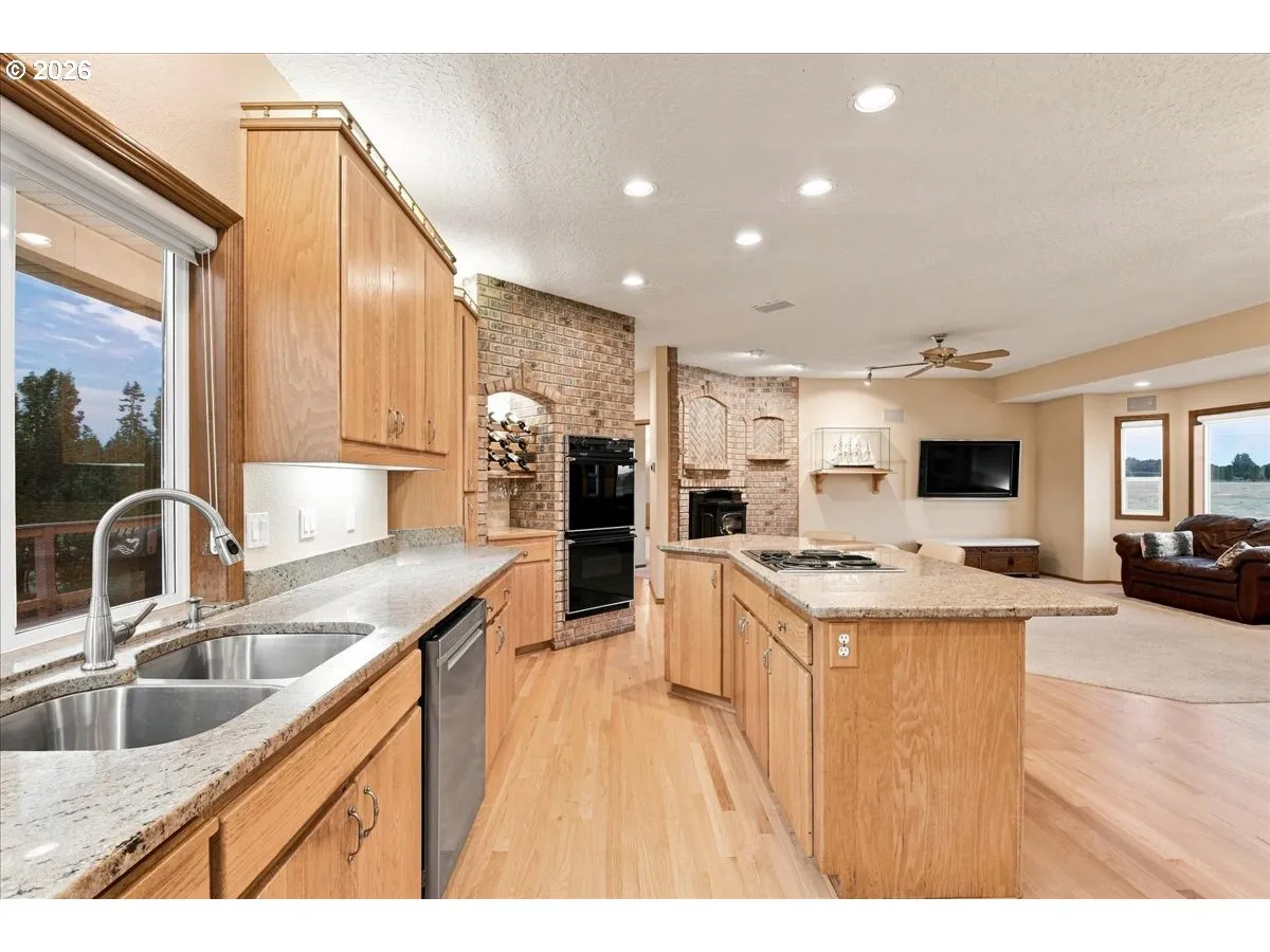 Kitchen/Family Room