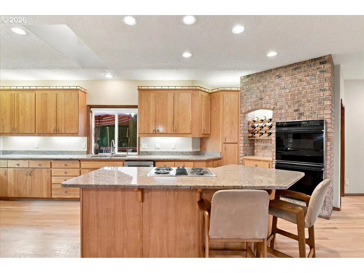Kitchen-Island