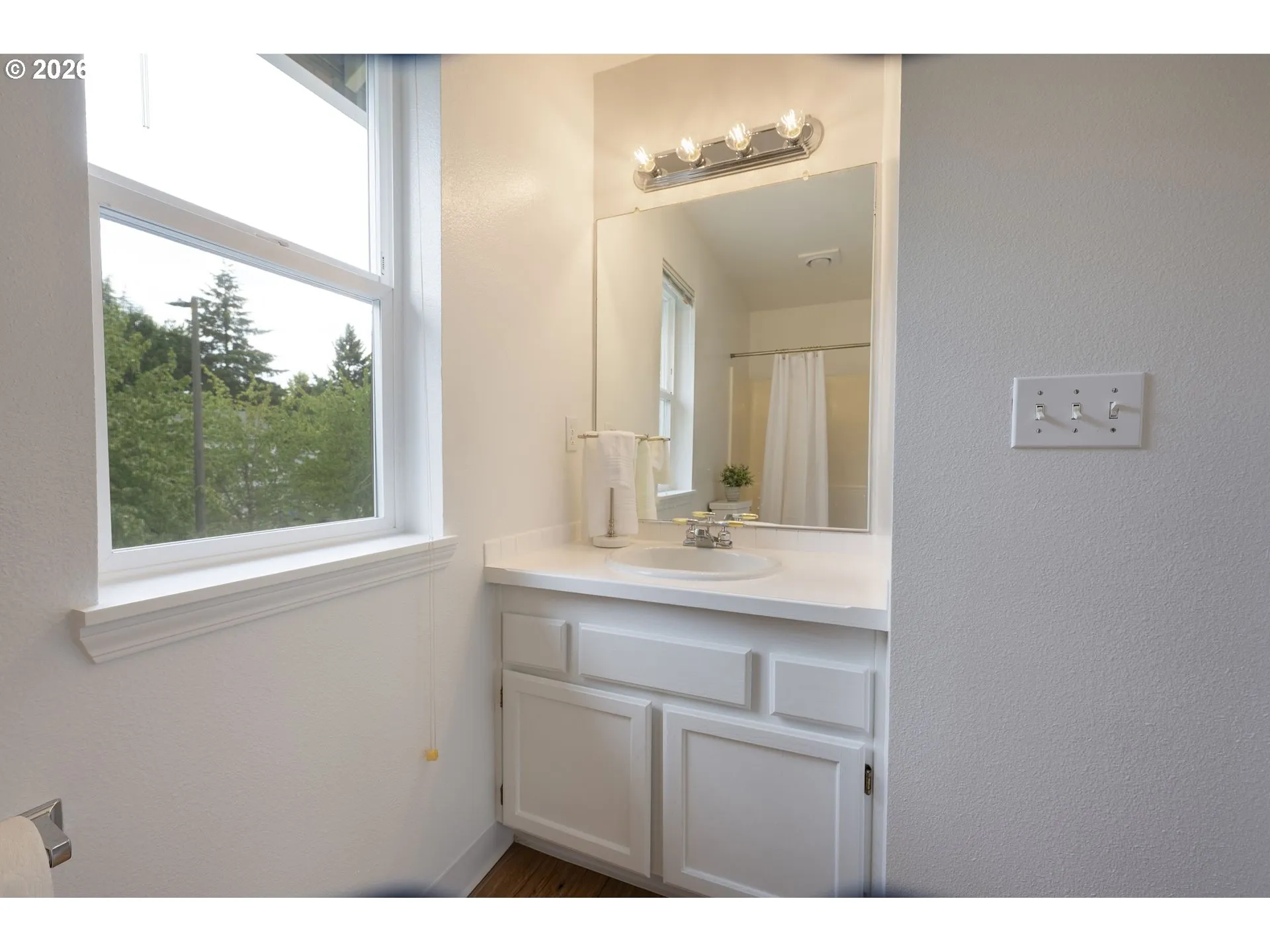 Bathroom-Hall