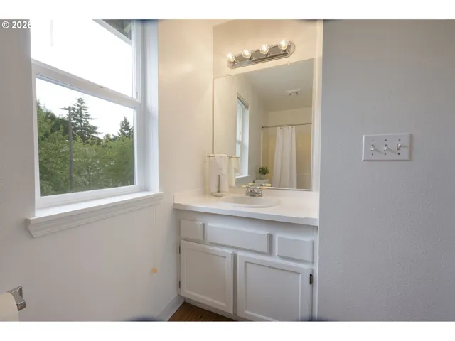 Bathroom-Hall