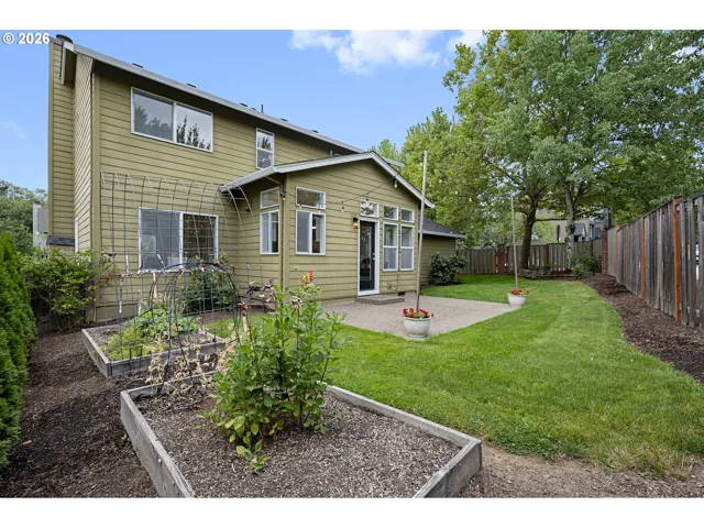 Backyard-Fenced