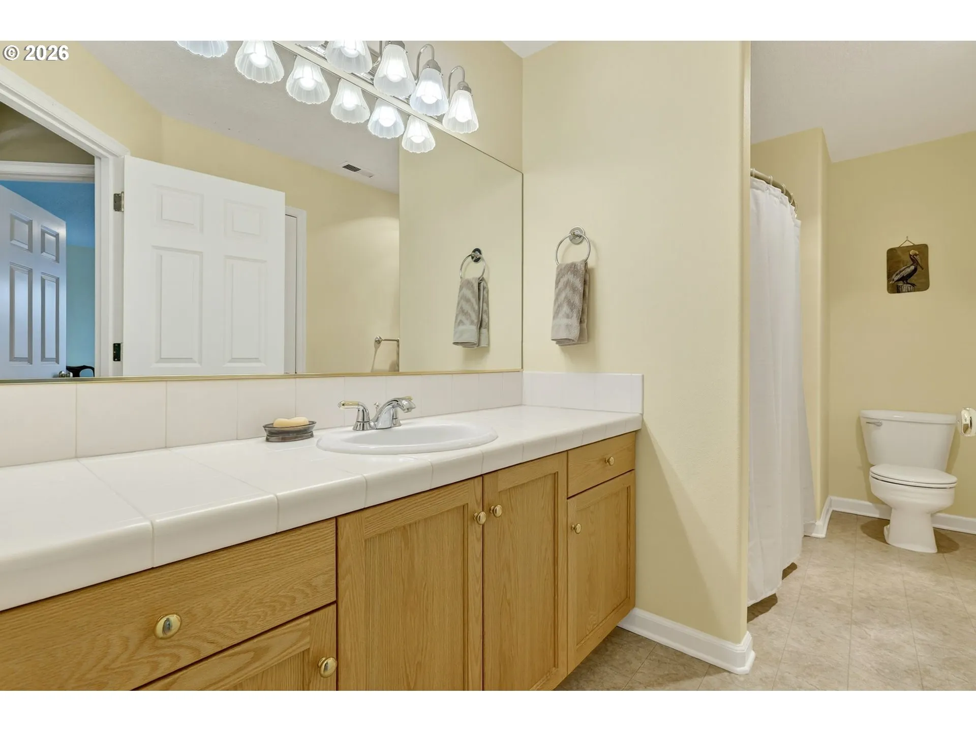 Bathroom-Upper