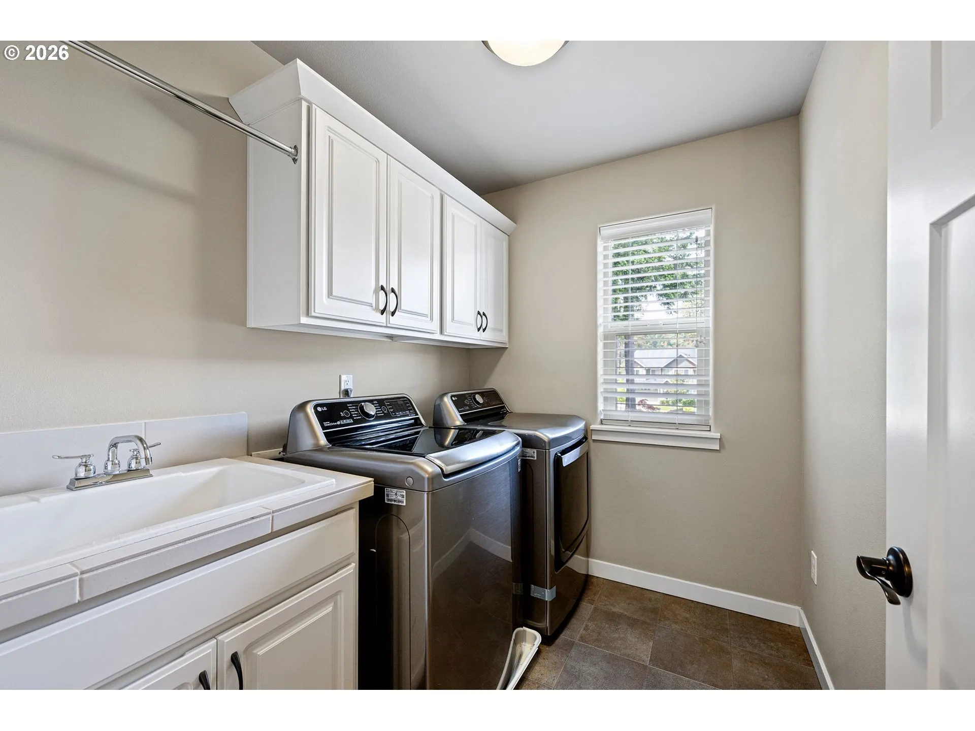 Laundry-Upper