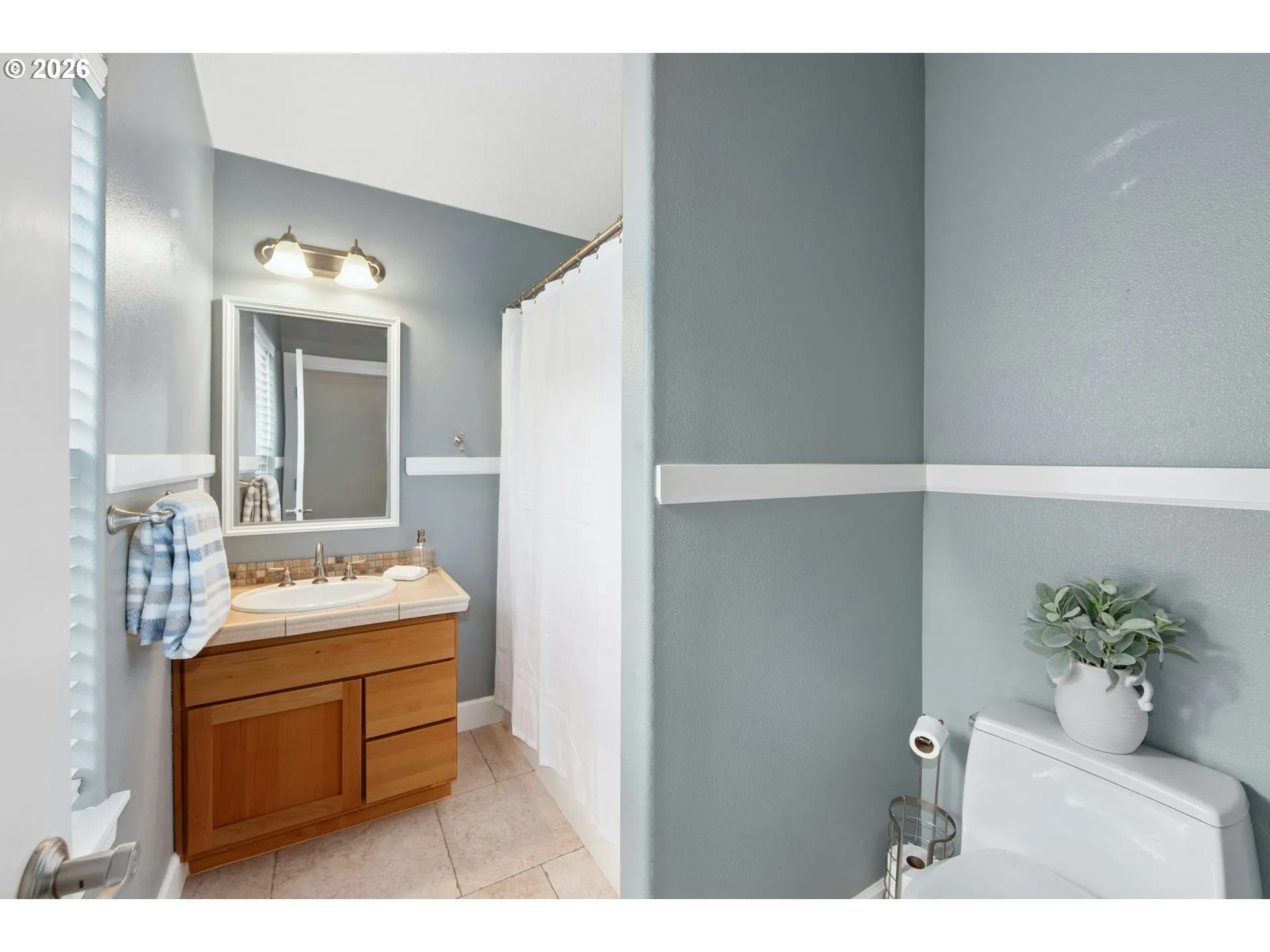 Bathroom-Hall