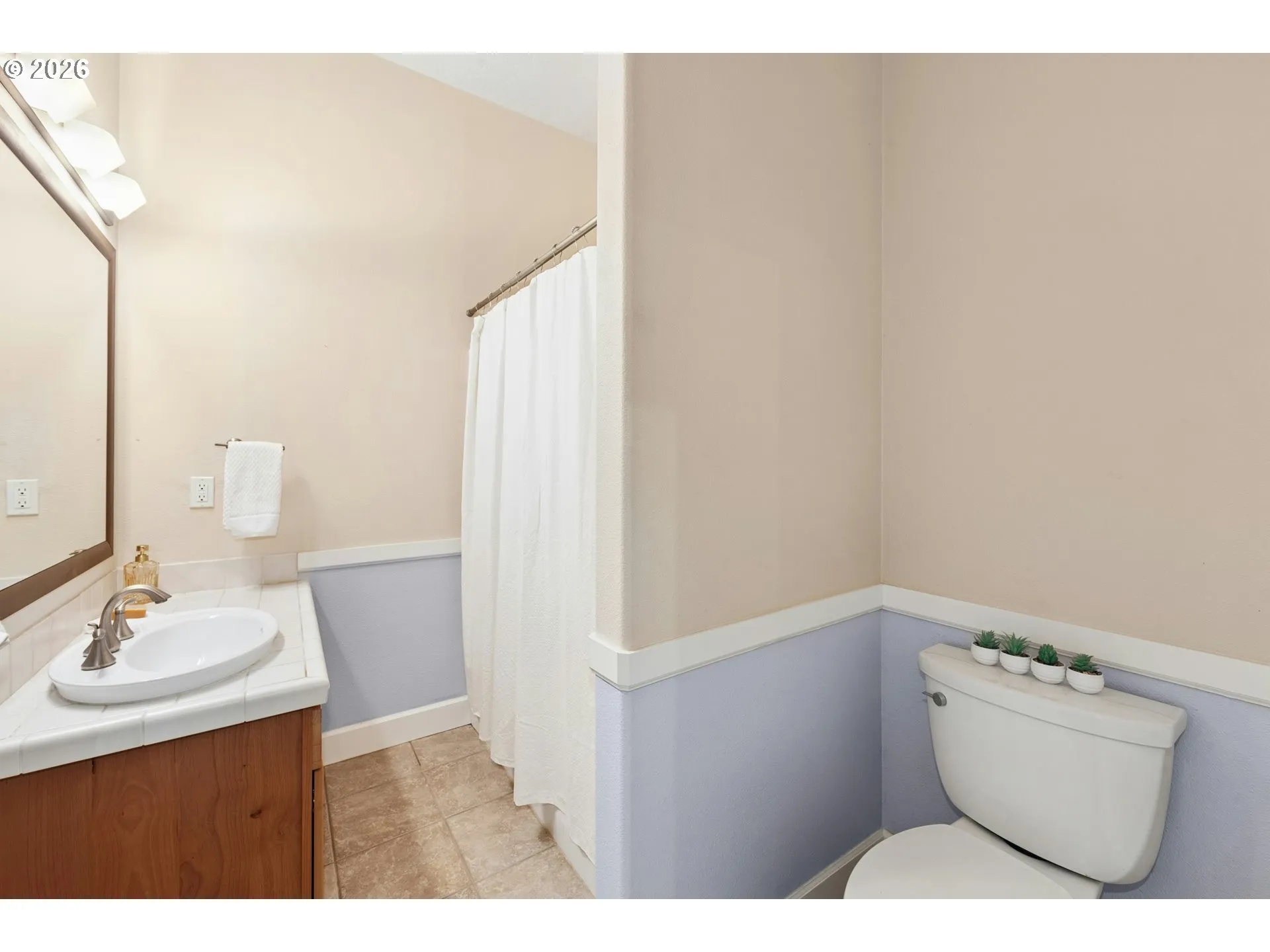 Bathroom-Lower