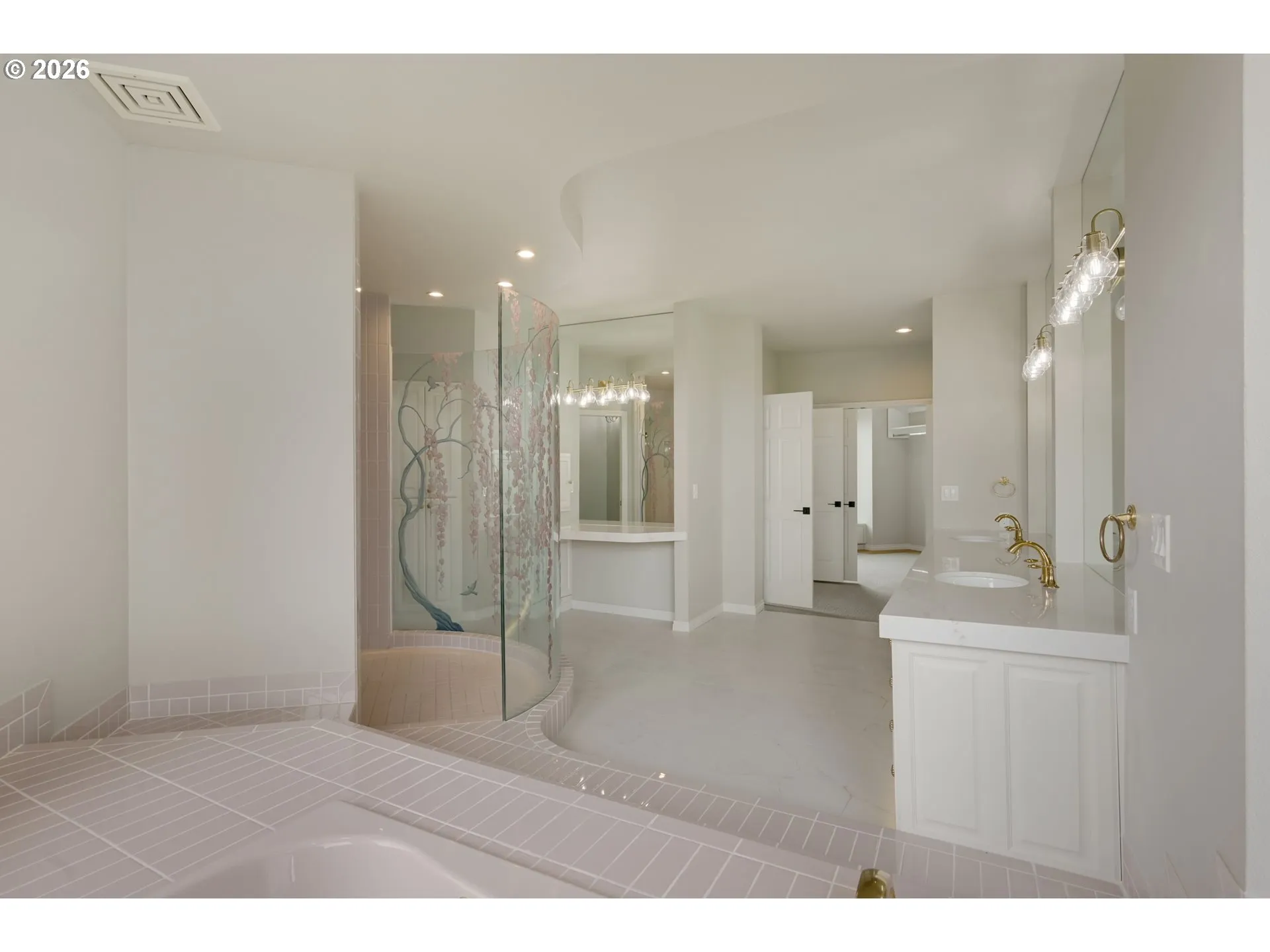 Owner's Suite Bathroom-Walk in Shower