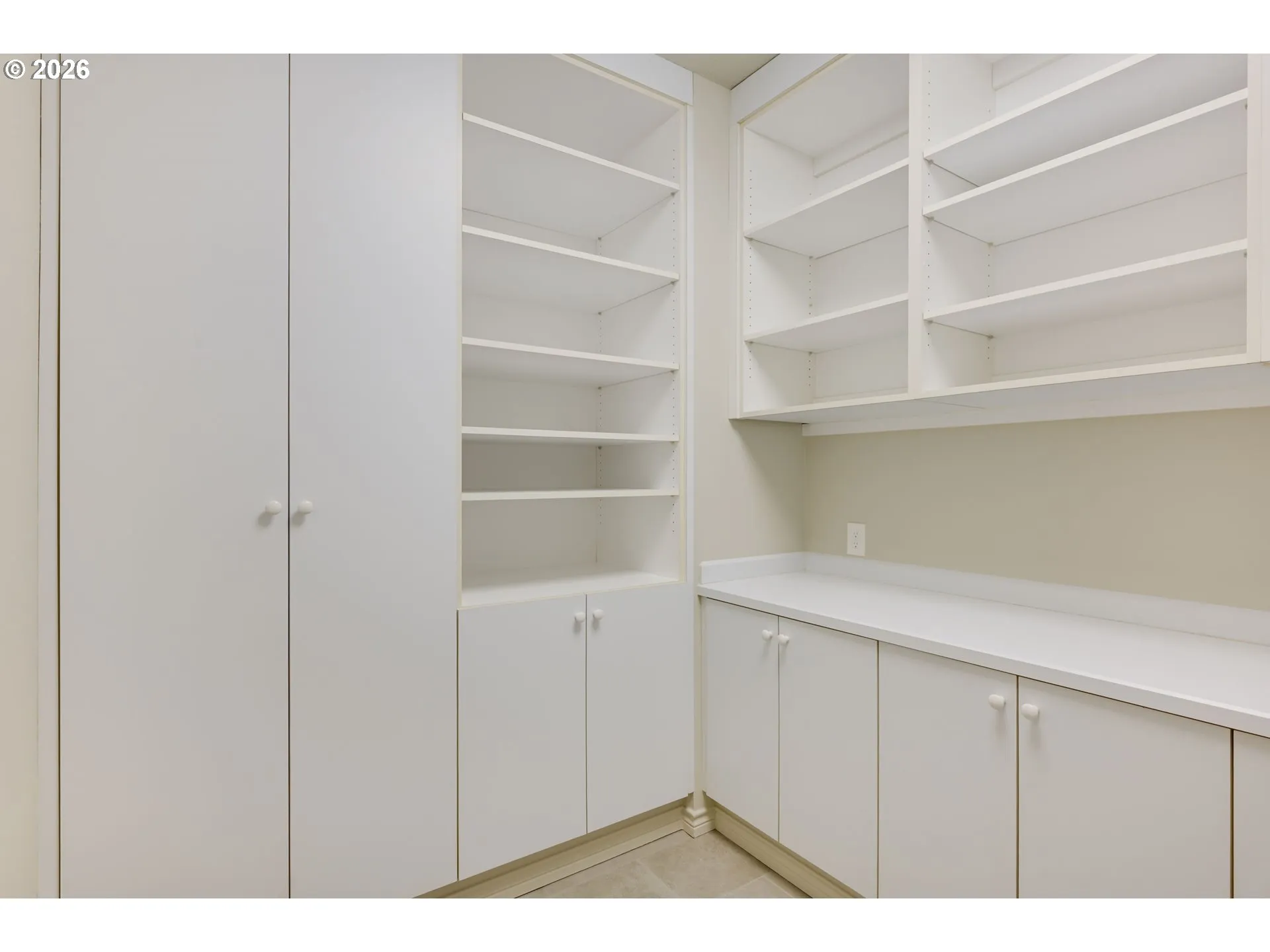 Pantry-Main