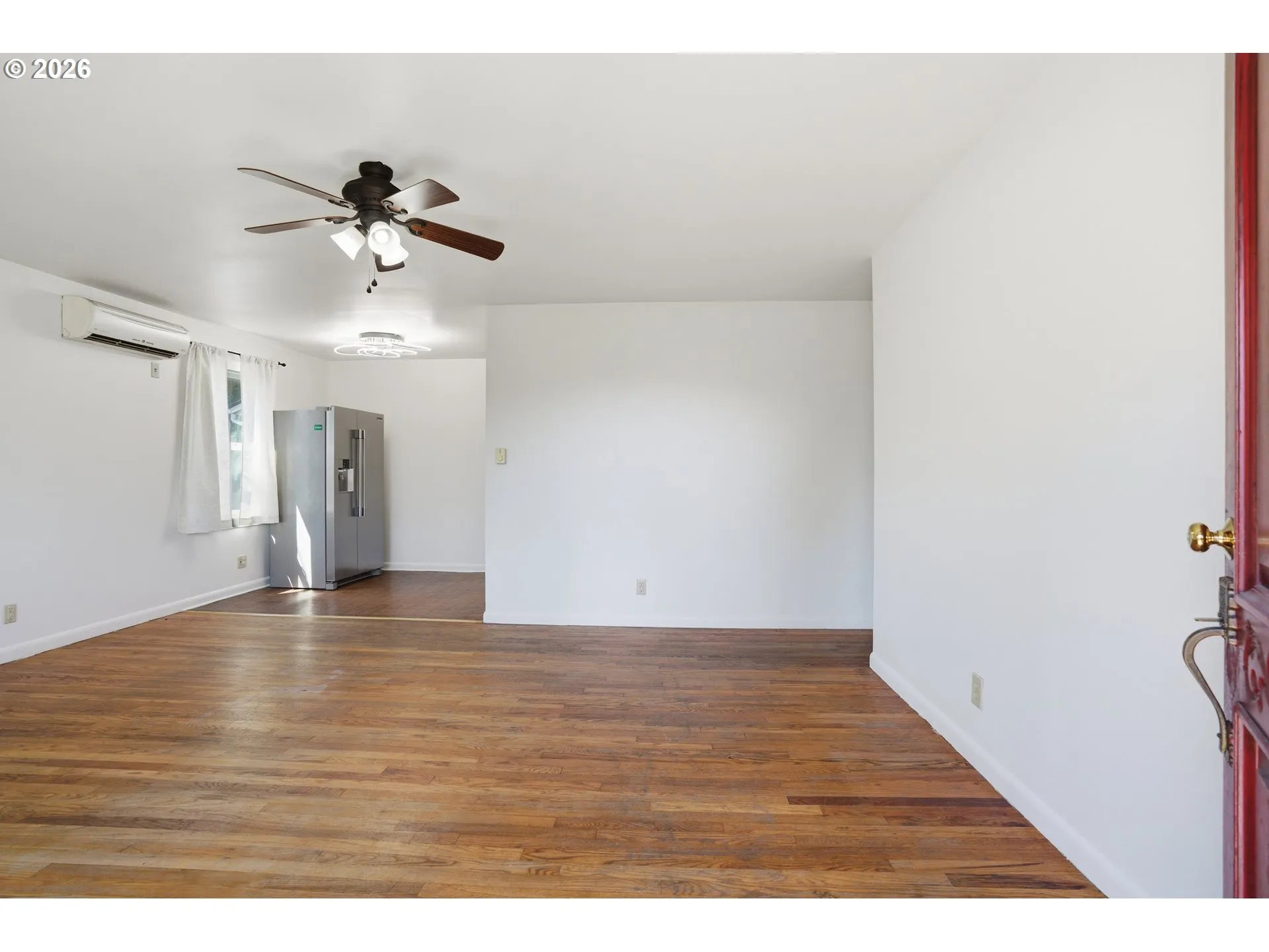Living Room/Dining Room-Ceiling Fan