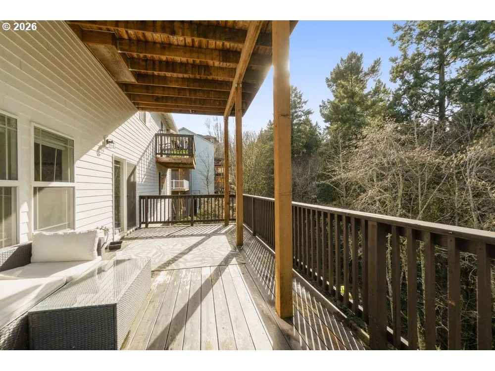 Deck-Lower