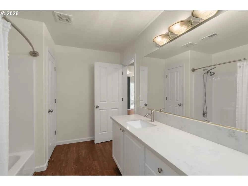 Bathroom-Lower