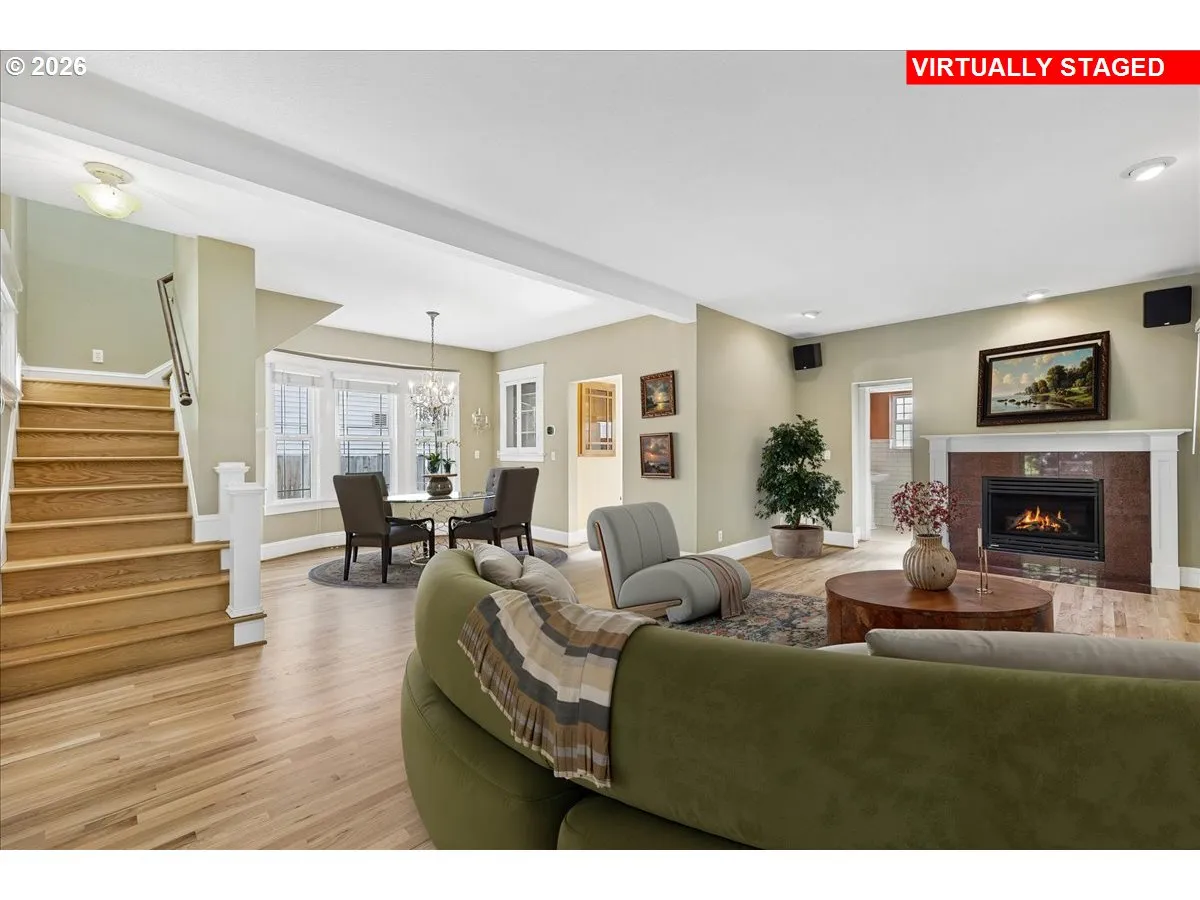 Living Room/Dining Room