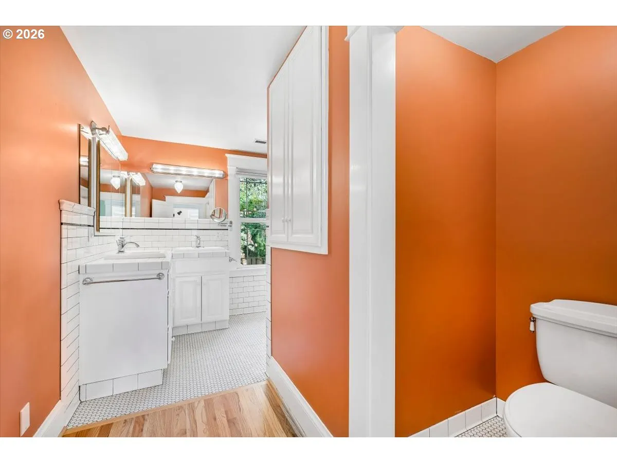 Bathroom-Double Sinks