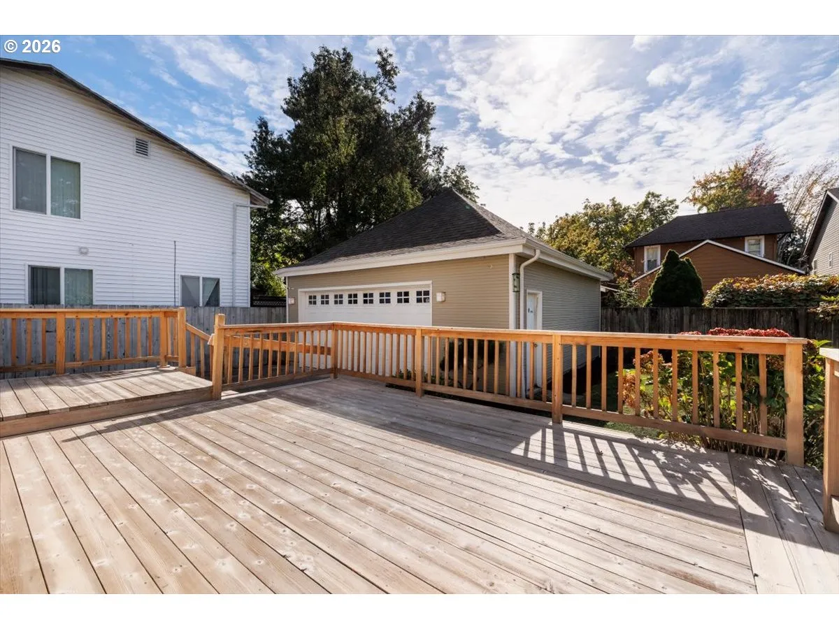 Deck-Main