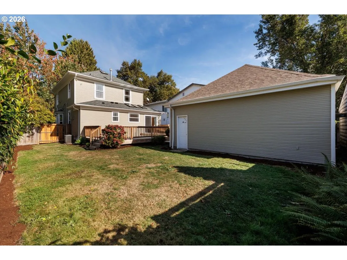 Yard-Back