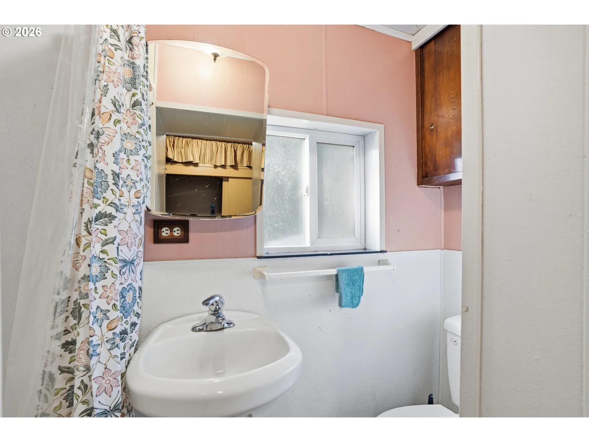 Bathroom-Walk in Shower