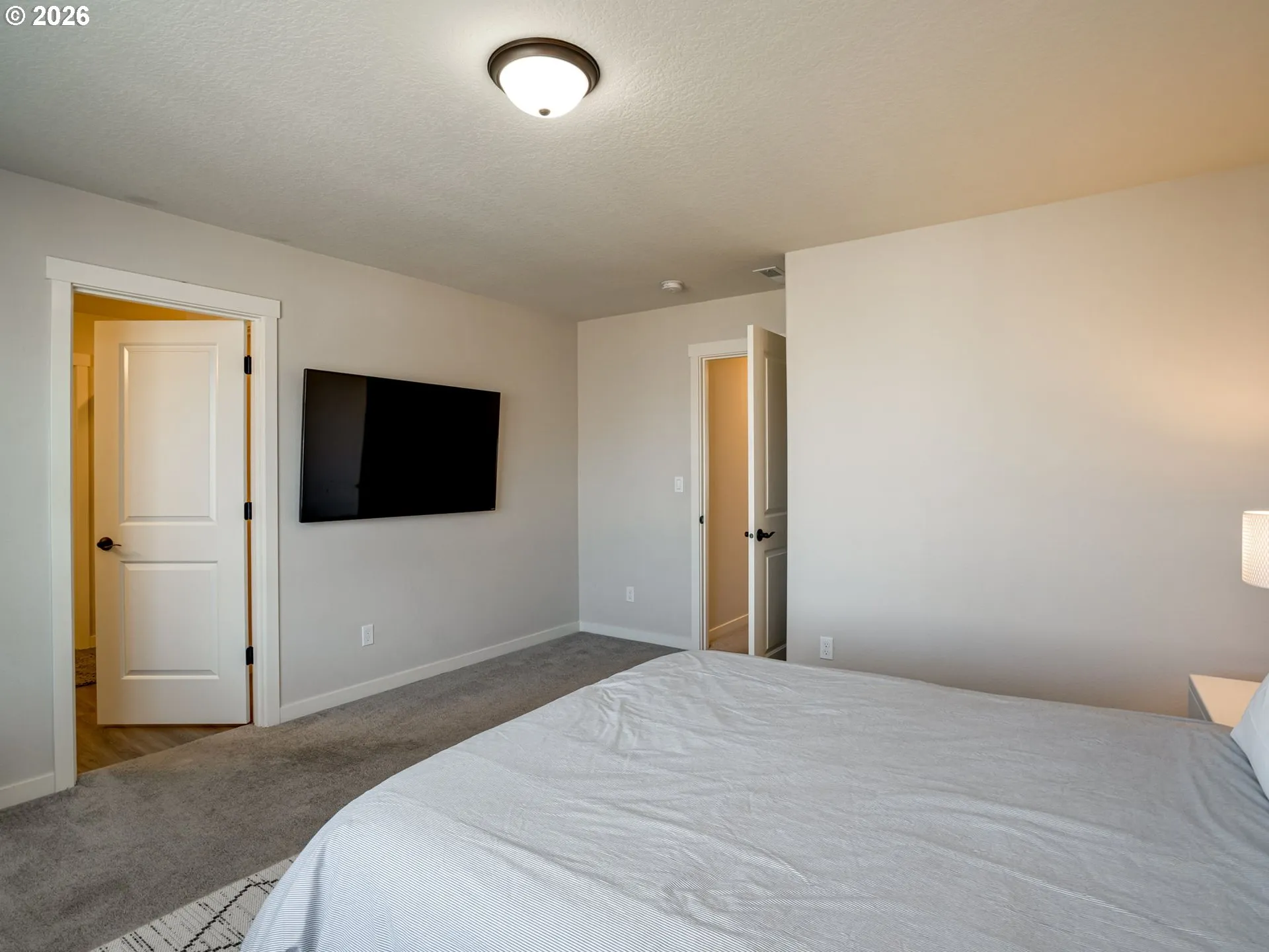 Bedroom, Primary