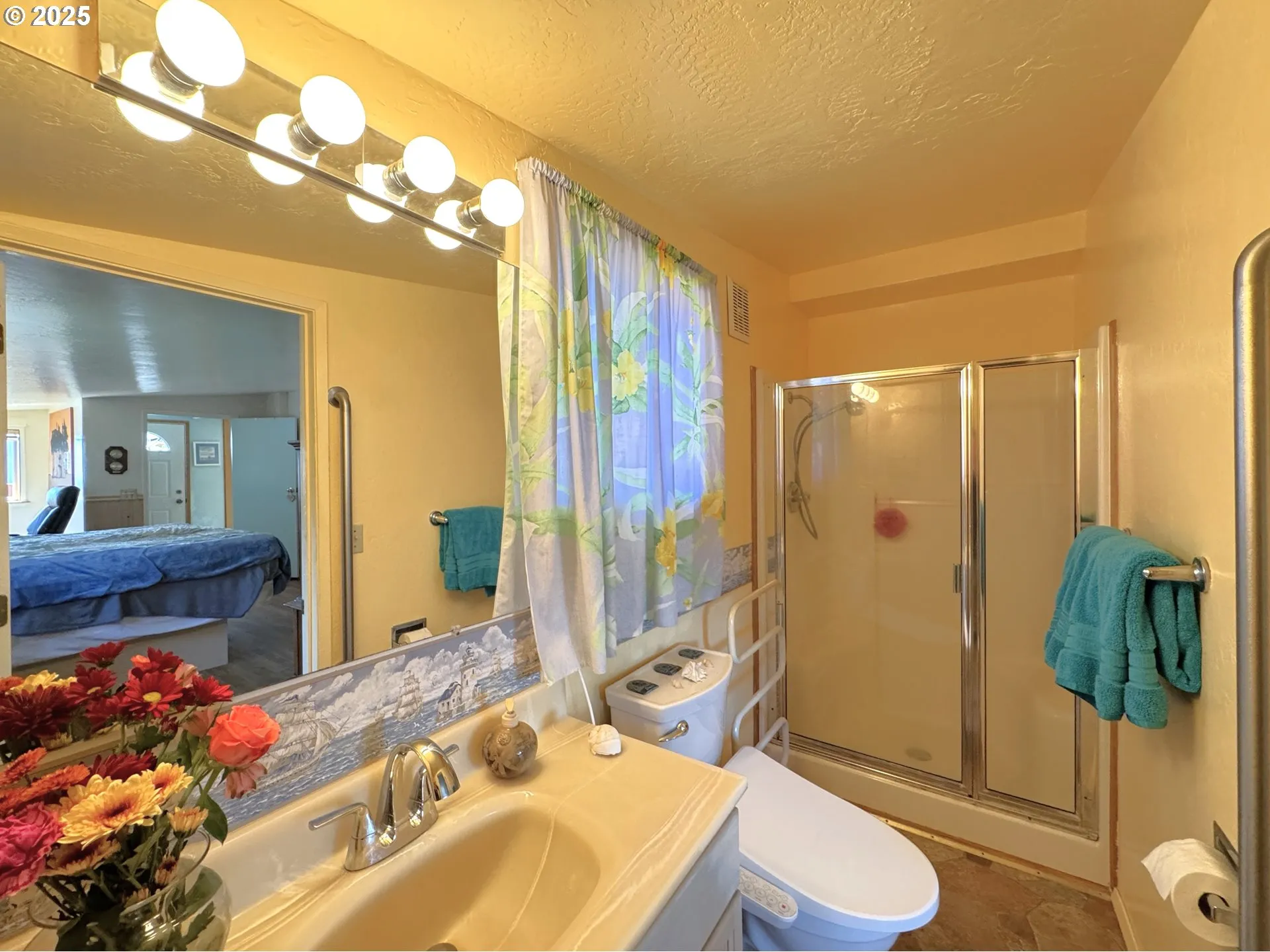 Primary Bedroom-Attached Bathroom