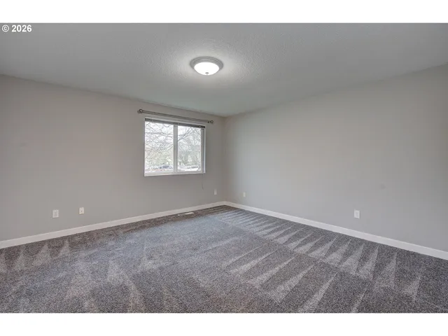 Bedroom, Owner's Suite-Main