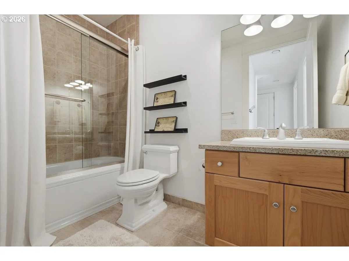 Bathroom-Upper