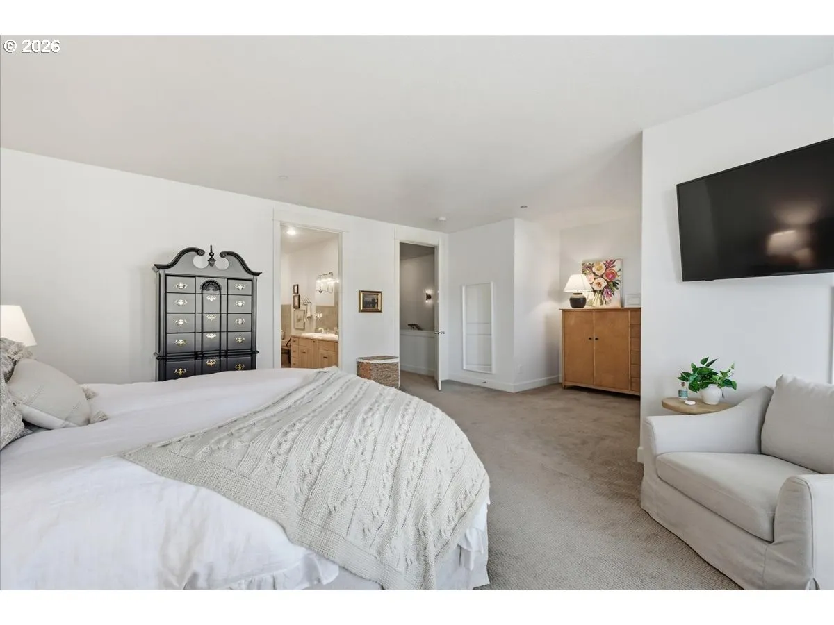 Owner's Suite Bedroom