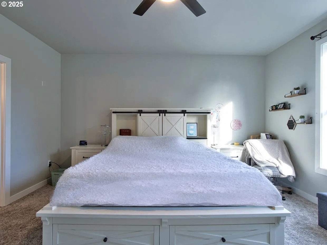 Primary Bedroom-Ceiling Fan