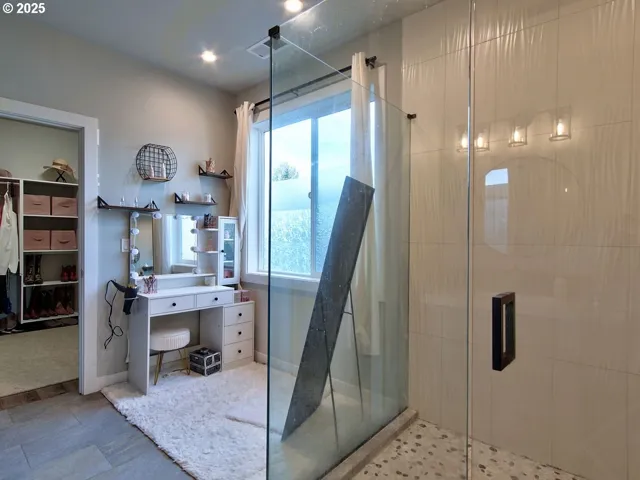 Bathroom, Attached-Walk in Shower