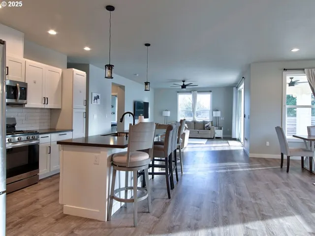 Kitchen-Island