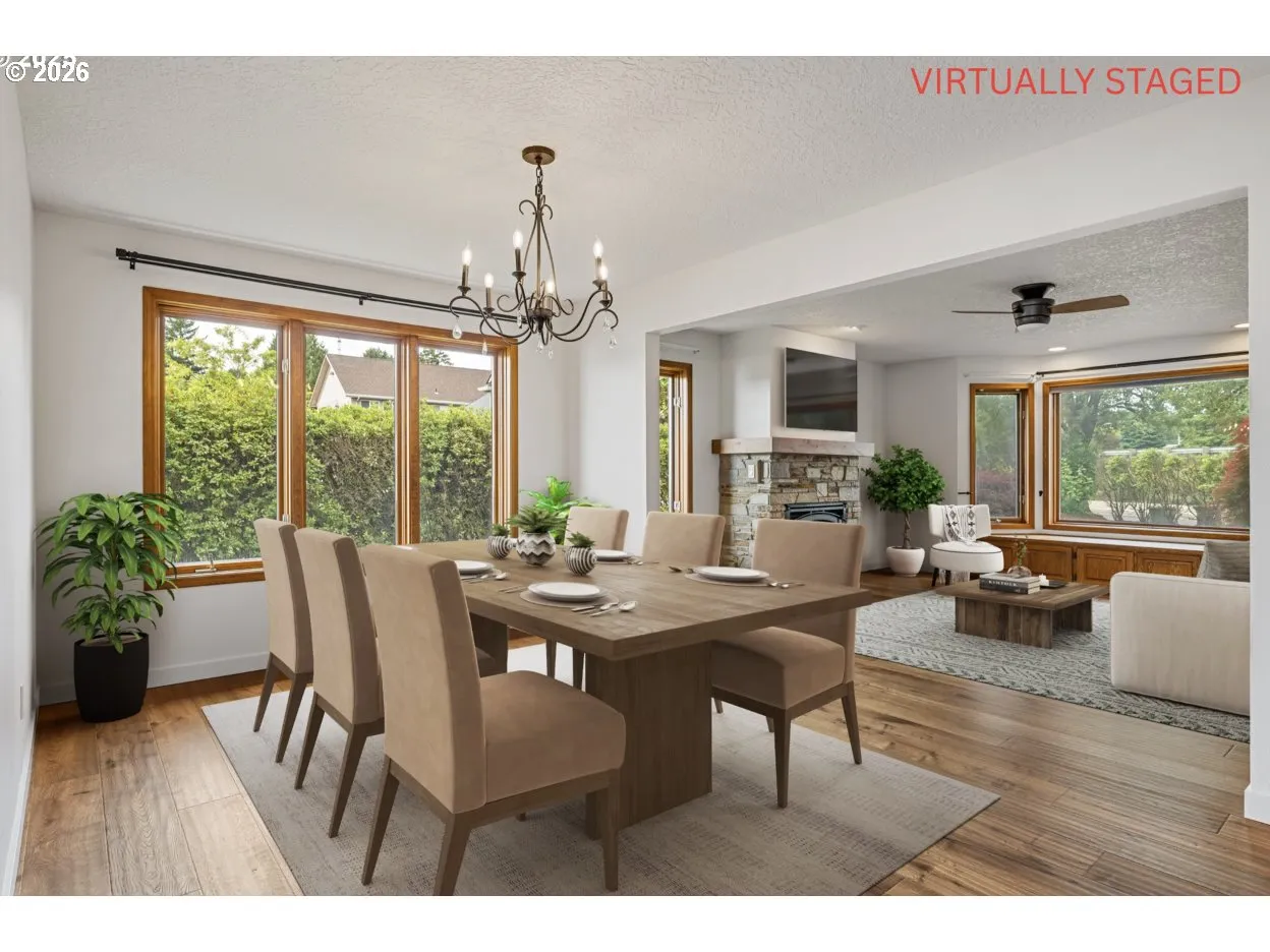 Kitchen/Dining Room-Island
