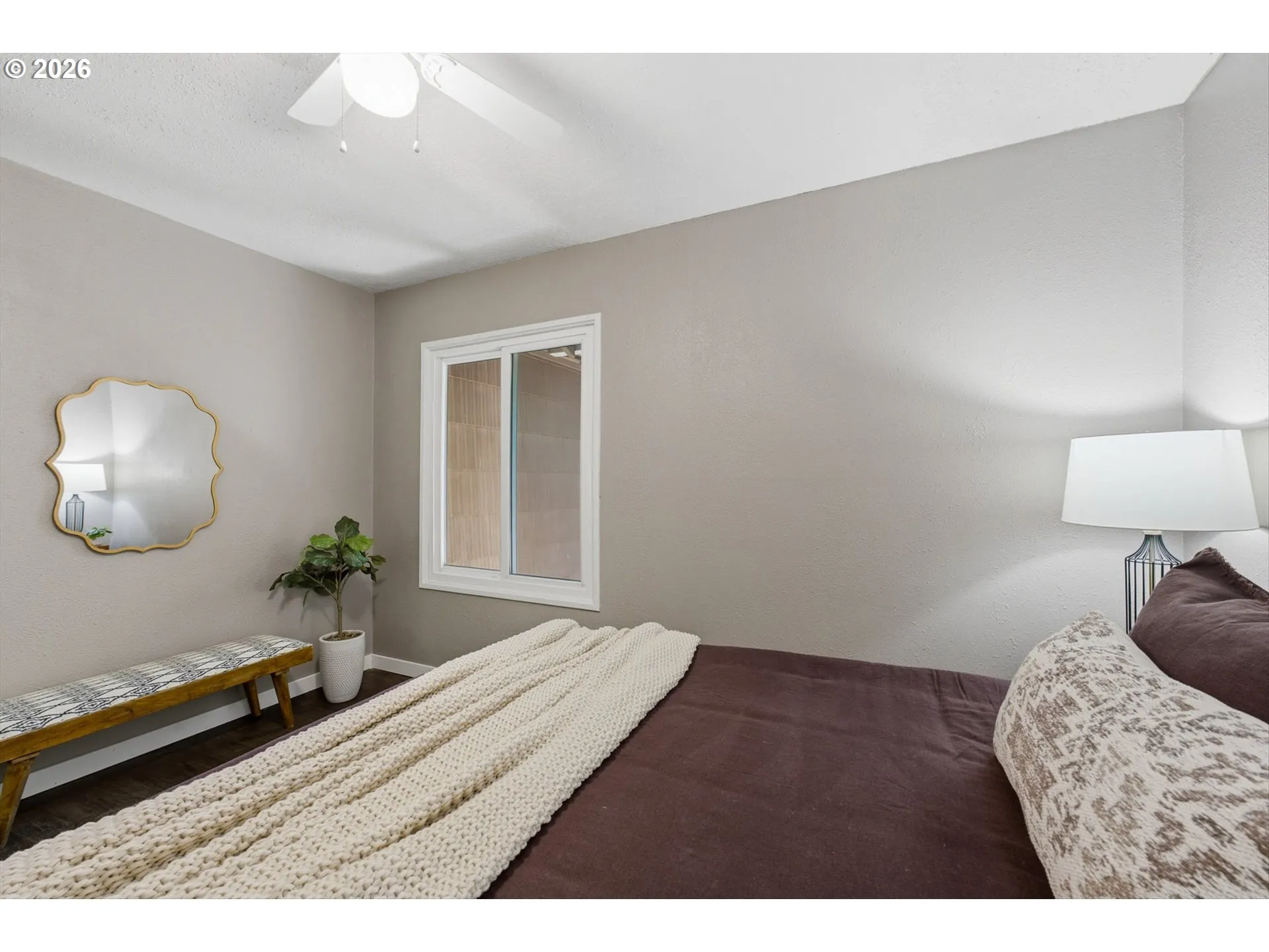 Bedroom, Primary