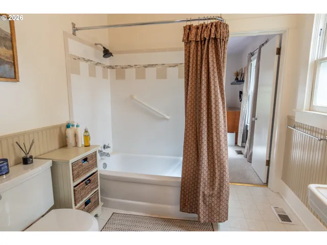Bathroom-Jack and Jill