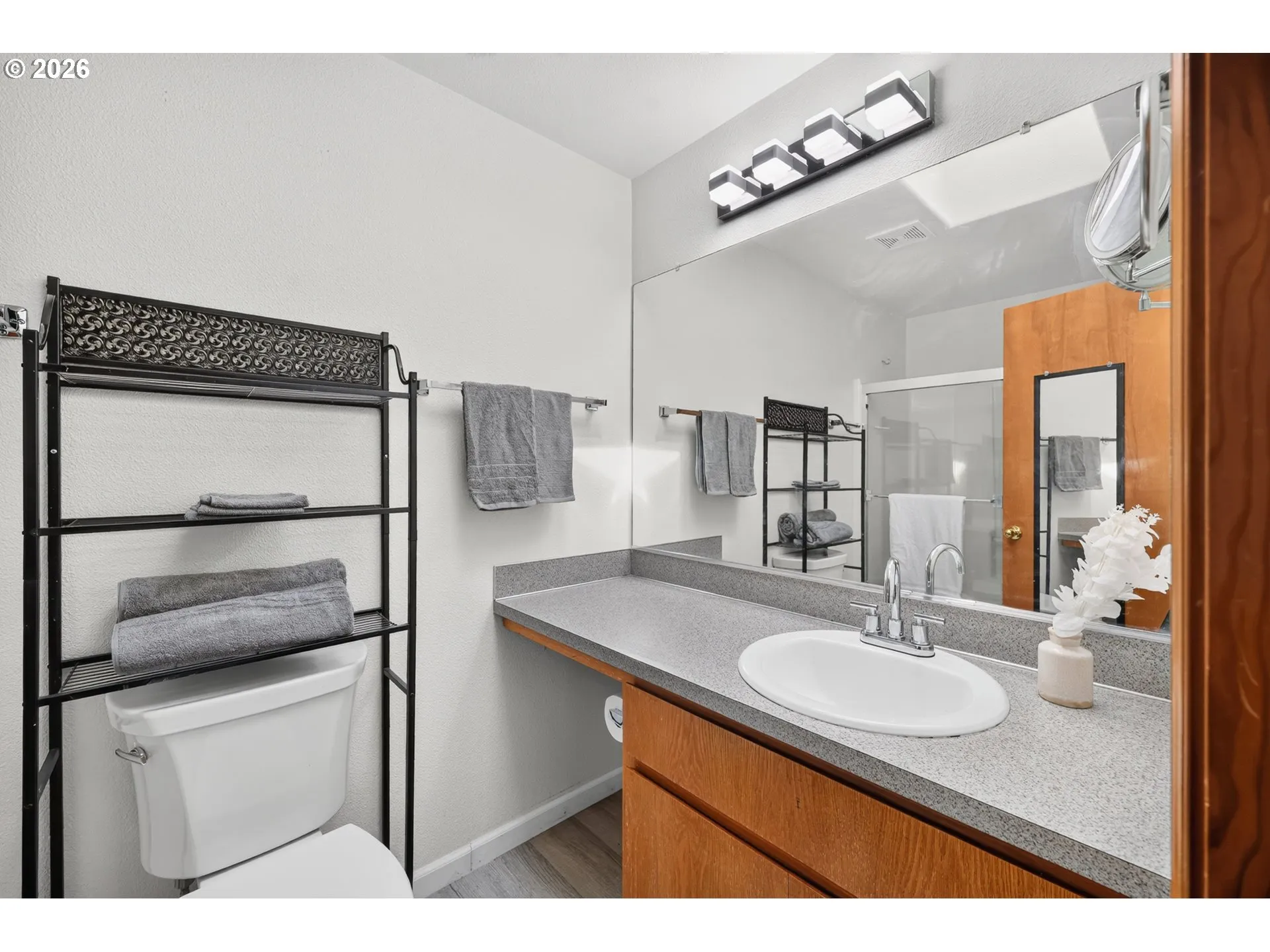 Bathroom, Attached