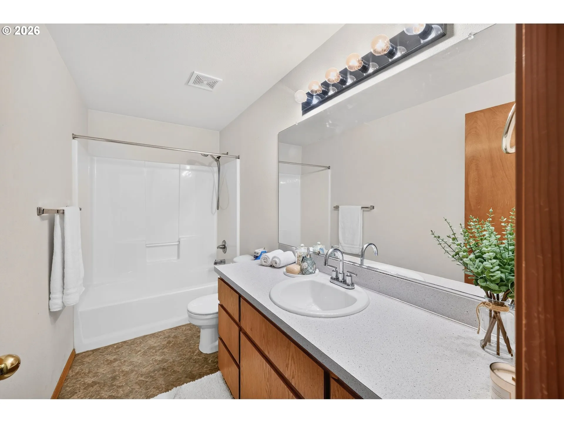 Bathroom-Hall