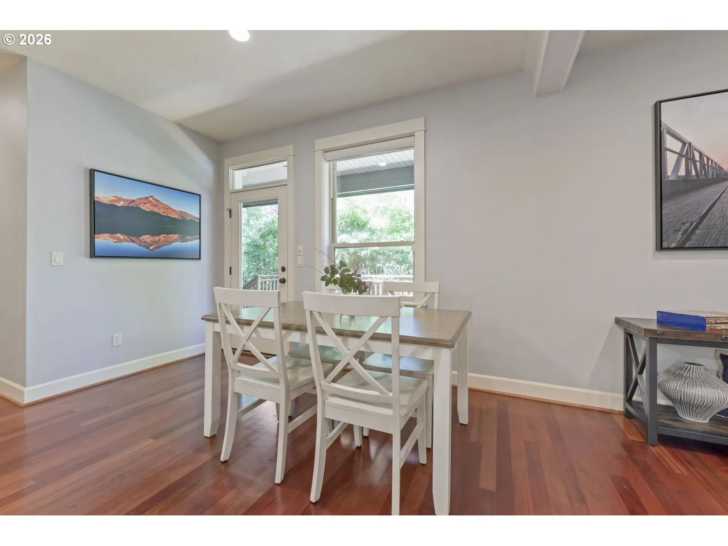 Kitchen-Eating Area