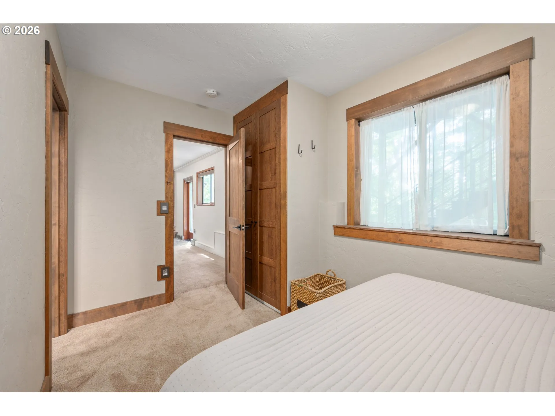 Bedroom-Full Bathroom