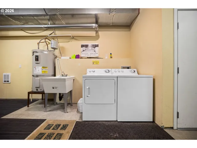 Laundry-Garage