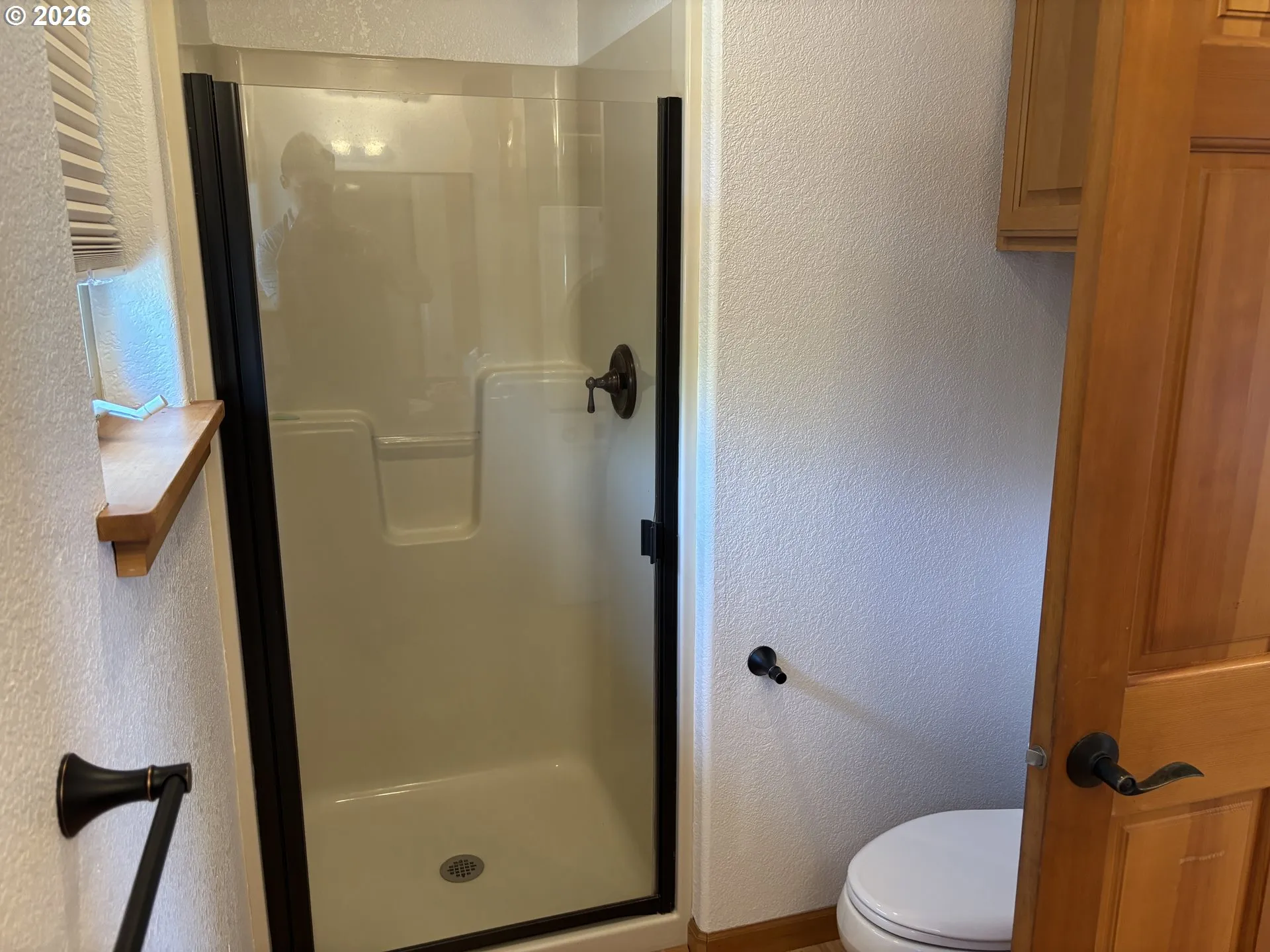 Bathroom-Walk in Shower