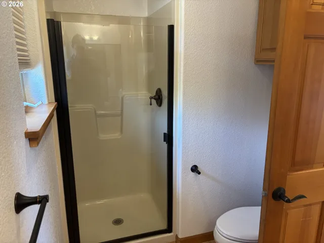Bathroom-Walk in Shower