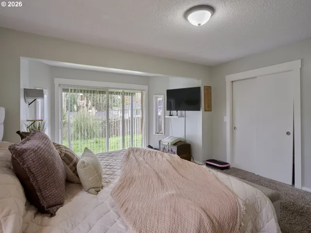 Primary Bedroom-Main