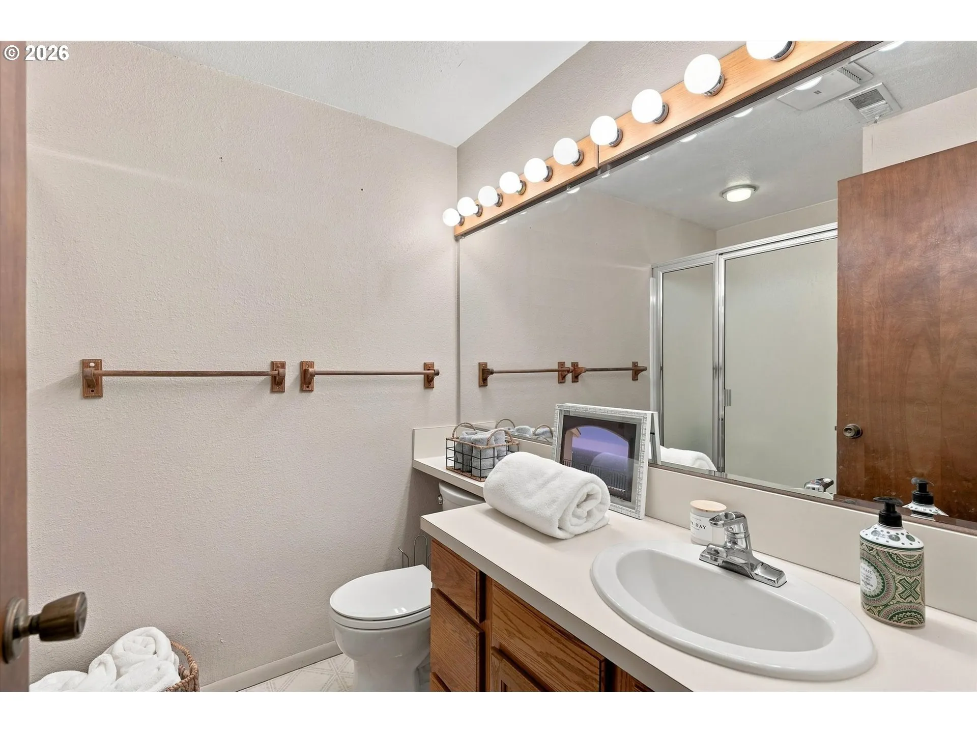 Bathroom-Lower