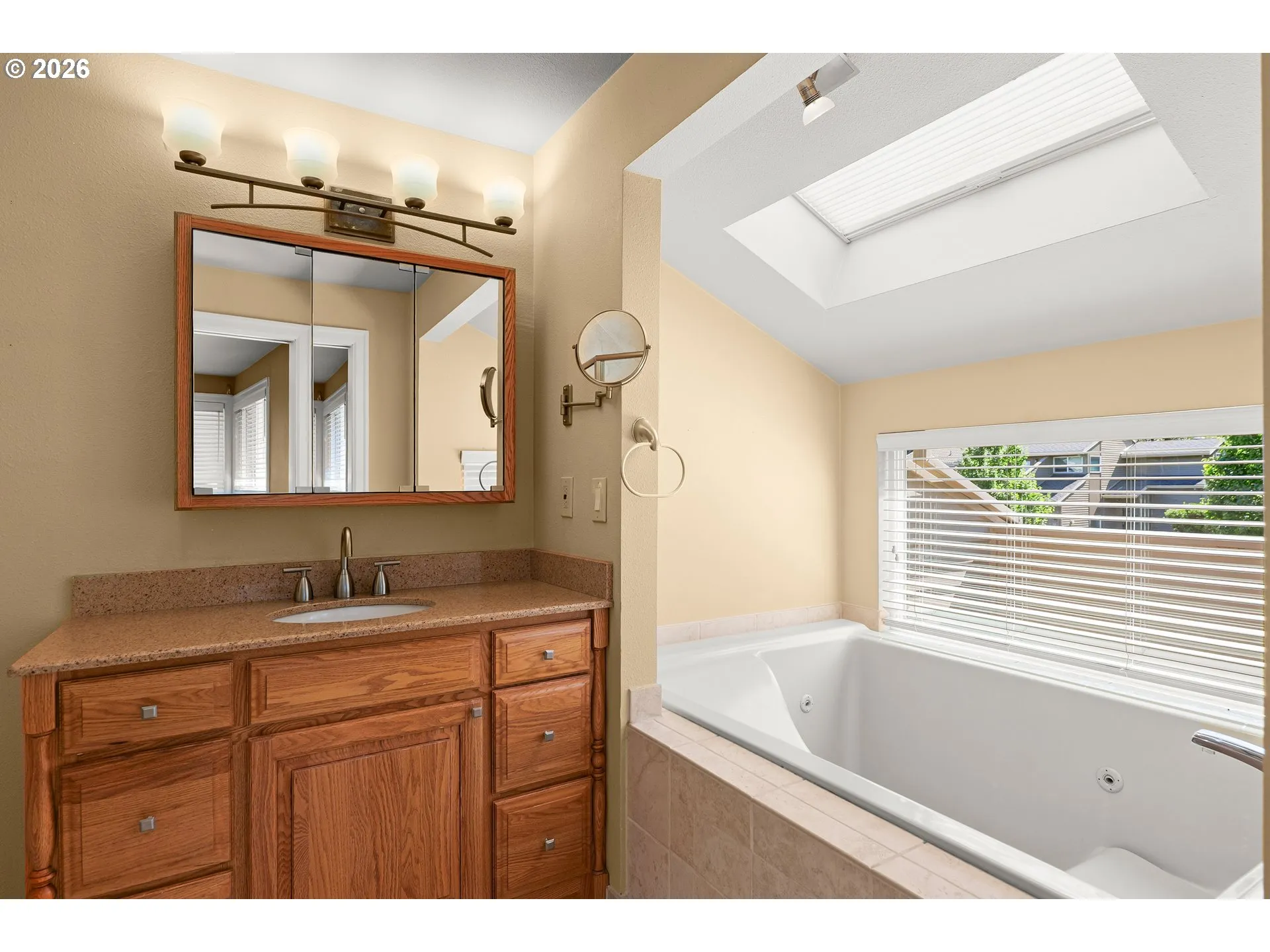 Owner's Suite Bathroom-Garden Tub