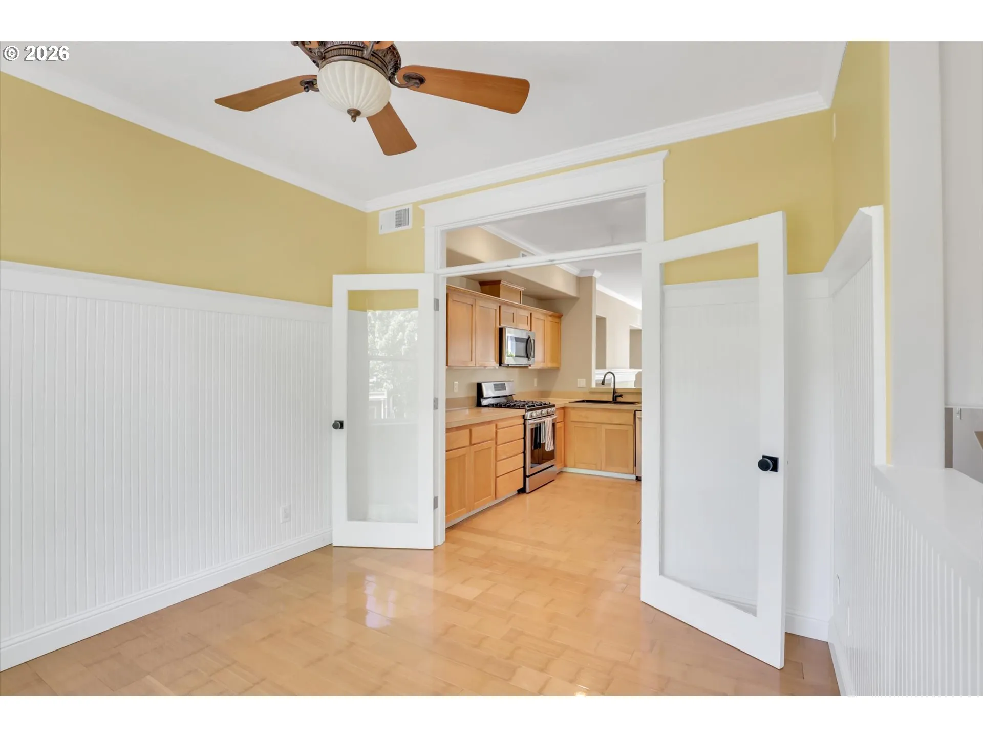 Den/Office-Ceiling Fan