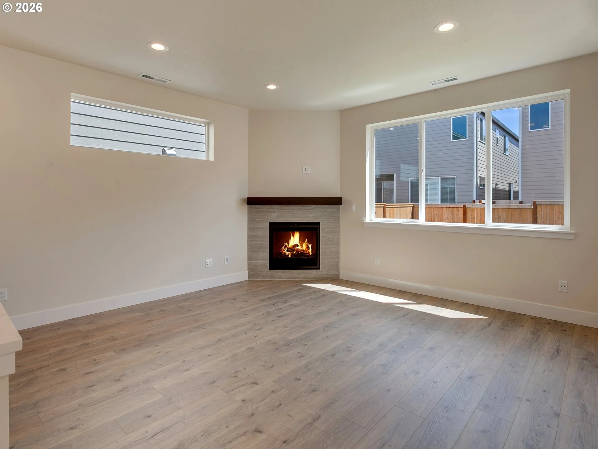 Living Room-Fireplace